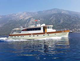 2004 Custom Trawler 23M, € 600,000