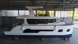 Luxury boat with four cabins and four bathrooms, € 480,000